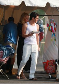 Blake Lively feet photo thumbnail