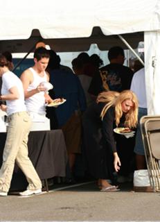 Blake Lively feet photo thumbnail