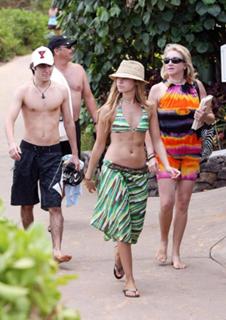 Ashley Tisdale feet photo thumbnail