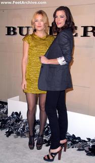 Kate Hudson feet photo thumbnail