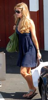 Denise Richards feet photo thumbnail