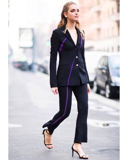 Chiara Ferragni feet photo thumbnail