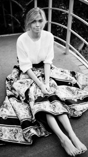 Vera Brezhneva feet photo thumbnail