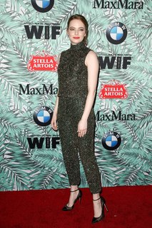 Emma Stone feet photo thumbnail