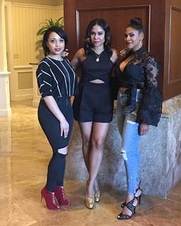 Angela Yee feet photo thumbnail
