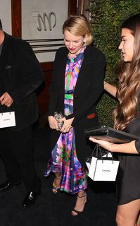 Naomi Watts feet photo thumbnail