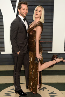 Katy Perry feet photo thumbnail