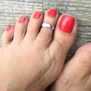 Karin Klemp feet photo thumbnail