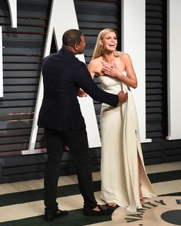 Kelly Rohrbach feet photo thumbnail