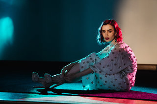 Lily Collins feet photo thumbnail