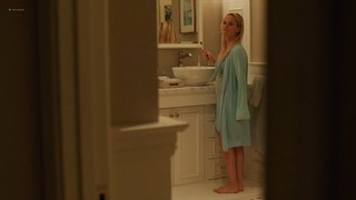 Reese Witherspoon feet photo thumbnail
