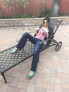 Laura Marano feet photo thumbnail