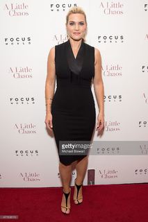 Kate Winslet feet photo thumbnail