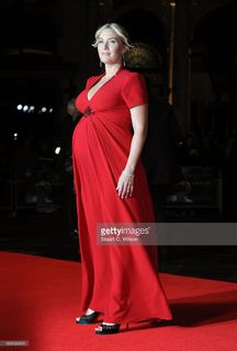 Kate Winslet feet photo thumbnail