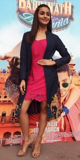 Alia Bhatt feet photo thumbnail