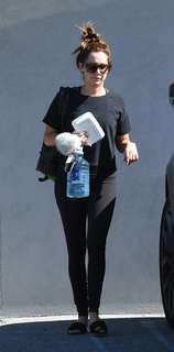 Ashley Tisdale feet photo thumbnail