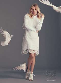 Sienna Miller feet photo thumbnail