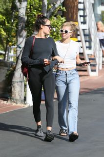 Sofia Richie feet photo thumbnail