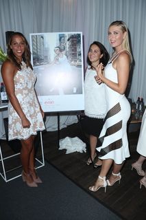 Maria Sharapova feet photo thumbnail