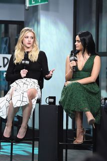 Camila Mendes feet photo thumbnail