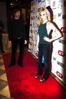Debbie Gibson feet photo thumbnail