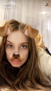 Xenia Tchoumitcheva feet photo thumbnail