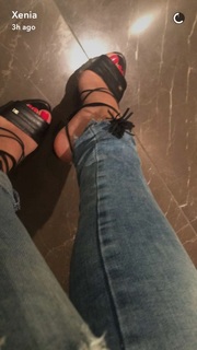 Xenia Tchoumitcheva feet photo thumbnail