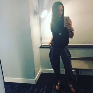Evangeline Lilly feet photo thumbnail
