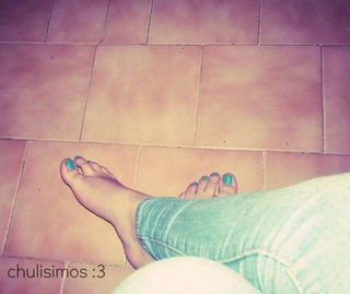 Yoseline Hoffman feet photo thumbnail