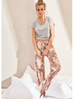 Josephine Skriver feet photo thumbnail