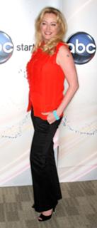 Virginia Madsen feet photo thumbnail