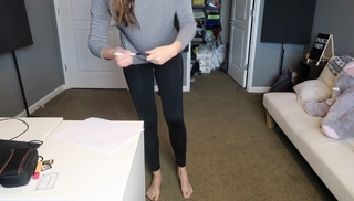 Rachel Ballinger feet photo thumbnail