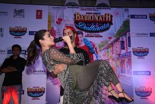 Alia Bhatt feet photo thumbnail