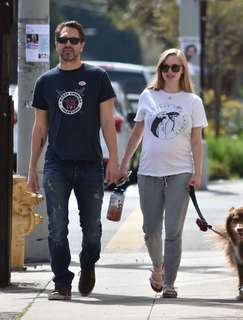Amanda Seyfried feet photo thumbnail