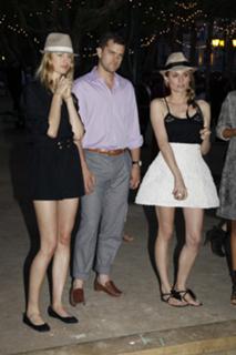 Diane Kruger feet photo thumbnail