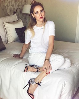 Chiara Ferragni feet photo thumbnail