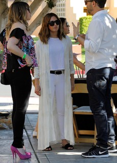 Ashley Tisdale feet photo thumbnail
