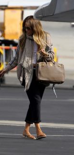 Jennifer Lopez feet photo thumbnail