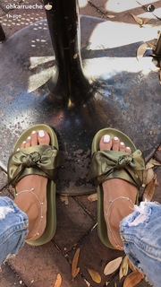 Karrueche Tran feet photo thumbnail