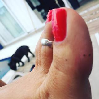 Karin Klemp feet photo thumbnail