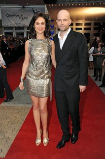Olga Kurylenko feet photo thumbnail