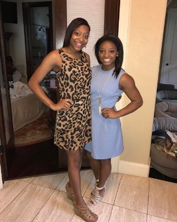 Simone Biles feet photo thumbnail