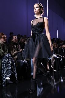 Sara Sampaio feet photo thumbnail