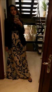 Sonam Kapoor feet photo thumbnail