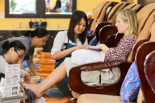 Ali Larter feet photo thumbnail