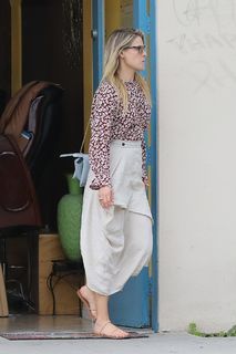 Ali Larter feet photo thumbnail