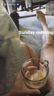 Lea Michele feet photo thumbnail