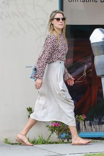 Ali Larter feet photo thumbnail