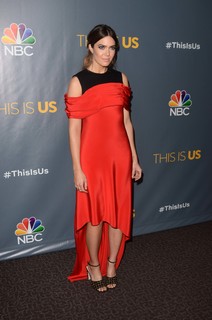 Mandy Moore feet photo thumbnail