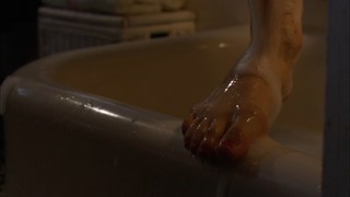 Alexandra Daddario feet photo thumbnail